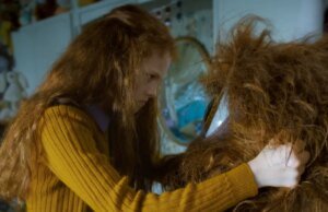 ‘Fing!’ Crítica: Roald Dahl encontra ET no clássico conto de uma criança problemática e sua adorável criatura, de Jeffrey Walker