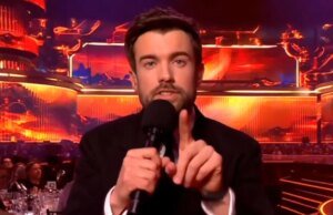O apresentador do Brit Awards, Jack Whitehall, ataca os BAFTAs por causa de incidente de calúnia racial: “Temos o melhor do ramo no botão Bleep”