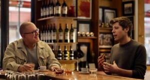 O primeiro dispositivo OpenAI de Jony Ive será um alto-falante inteligente com câmera, lançamento planejado para 2027