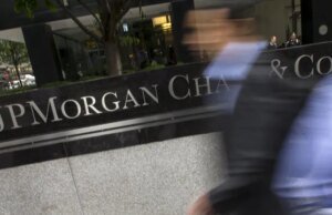 JP Morgan Chase admite fechar as contas de Trump após motim no Capitólio