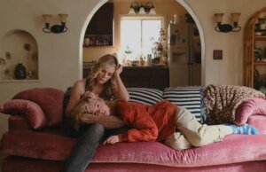 David E. Kelley “jurou” não trabalhar com Michelle Pfeiffer – até escalar ‘Margo’s Got Money Troubles’: “Só pude ver uma pessoa interpretando”