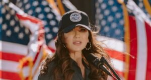 Kristi Noem deve sofrer impeachment