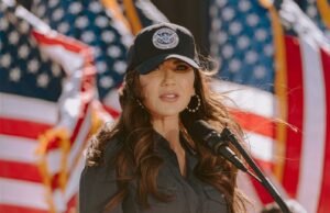 Kristi Noem deve sofrer impeachment