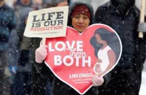 Não processe mulheres por aborto