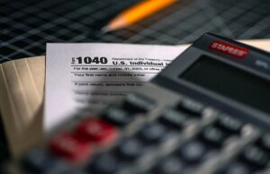 Golpes da temporada fiscal de 2026: mensagens falsas do IRS roubando identidades