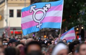 Mais um suspeito de tiroteio transgênero