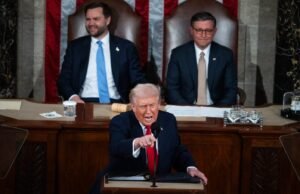 Por 108 minutos, Trump fez uma tediosa imitação de Mussolini