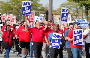 Os estados devem colocar os trabalhadores em primeiro lugar com as reformas trabalhistas do setor privado