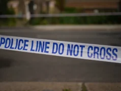 Polícia investiga crime de ódio anti-semita depois que ambulâncias foram incendiadas em Londres