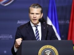 Novo líder supremo do Irã ferido e provavelmente desfigurado, diz Hegseth
