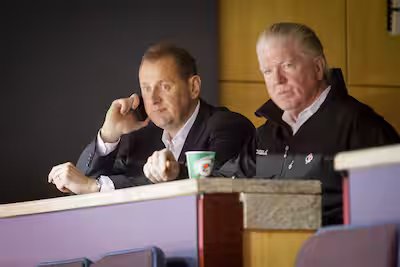 Autopsia de um échec total nos Maple Leafs de Toronto: os Flames de Calgary renasceram novamente os potes cassés três antes da partida de Brad Treliving