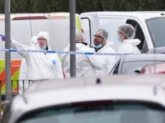 Homem morre após ser esfaqueado perto de creche