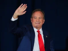 Ativistas do CPAC adotam Paxton como a escolha do MAGA para o Senado do Texas em vez de Cornyn