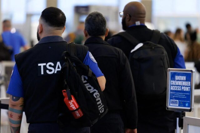 1774556962_TSA-agents-march-10-2026-1280x853.jpg