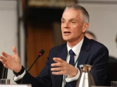 Tim Davie diz que a BBC ‘lamenta profundamente’ o incidente de calúnia racial nos Baftas