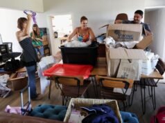 Trump diz que os sul-africanos brancos são perseguidos; alguns estão voltando para uma vida melhor