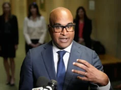 Juiz multa defensor público de São Francisco após considerá-lo por desacato por recusar novos casos