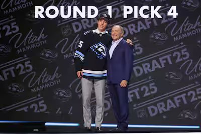 Encontro com Demidov, contratos de comando: uma vida pequena comuna para o hóquei quebequense de 12 anos recrutado por uma agência