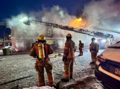 7 famílias evacuadas de casas, 1 bombeiro ferido após incêndio em Montreal