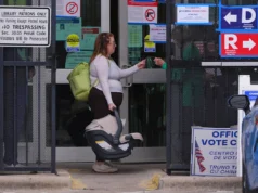 Mudança nas regras de votação primária leva à confusão em 2 condados do Texas, pois os eleitores são rejeitados