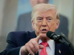 ‘Você está negociando consigo mesmo?’ Irã zomba de Trump enquanto EUA enviam 1.000 pára-quedistas ao Oriente Médio