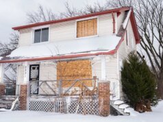 Dois Crypto Bros literais construíram um império imobiliário. Então as casas começaram a desmoronar