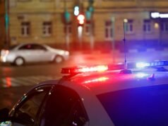 Estudante atira em professor antes de se matar com tiros em escola secundária do Texas