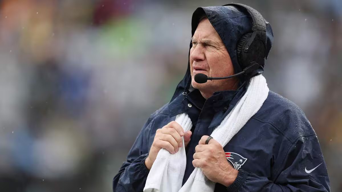 Ignorado pelo Templo do renomeado futebol, Bill Belichick não é verdade