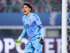 Aos 40 anos, Ochoa está de volta aos planos do México, já que Aguirre também contrata Fidalgo para o aquecimento da Copa do Mundo