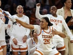 Texas dizima Michigan para viagem de volta à Final Four