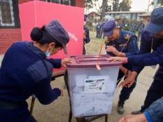 A votação transcorre pacificamente nas primeiras eleições no Nepal desde os protestos liderados por jovens em setembro