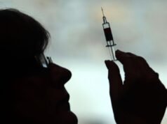 Dois morrem em surto de meningite, incluindo um estudante universitário com 11 anos no hospital