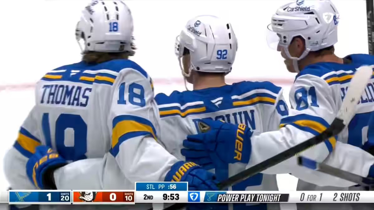 Drouin encantado de jogar com os Blues