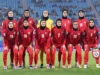 Cinco mulheres voltam à seleção iraniana de futebol na Malásia após abandonarem o asilo na Austrália