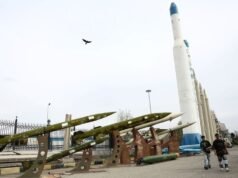 Trump estende pausa para atacar usinas de energia do Irã até abril