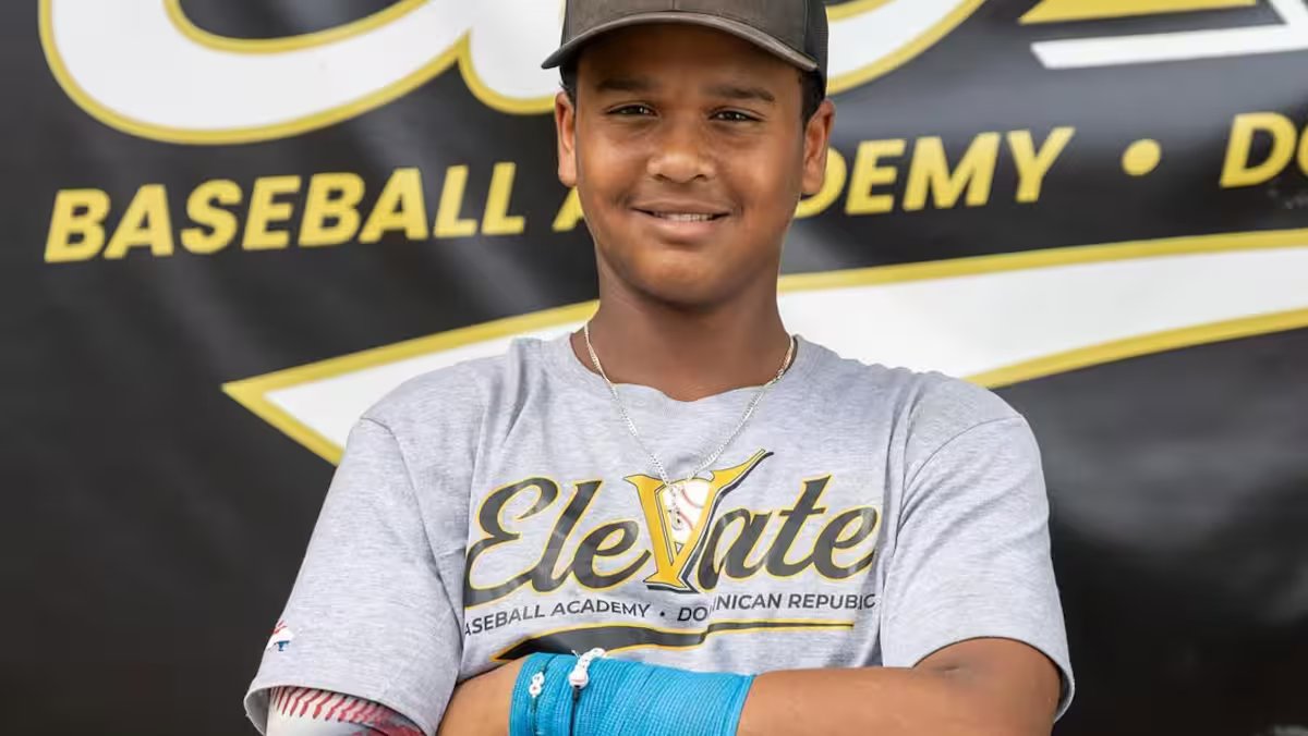 Des jeunes signent des contrats valent plusieurs milhões à idade de 11 ou 12 anos no beisebol