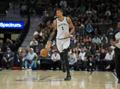 Victor Wembanyama treina o vencedor do jogo para levar o Spurs ao Suns e garantir a primeira vaga nos playoffs desde 2019