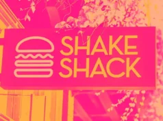 O estoque do Shake Shack (SHAK) aumentou, o que você precisa saber