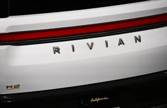 Rivian recebe um grande impulso do Uber para lançar 50.000 robotáxis