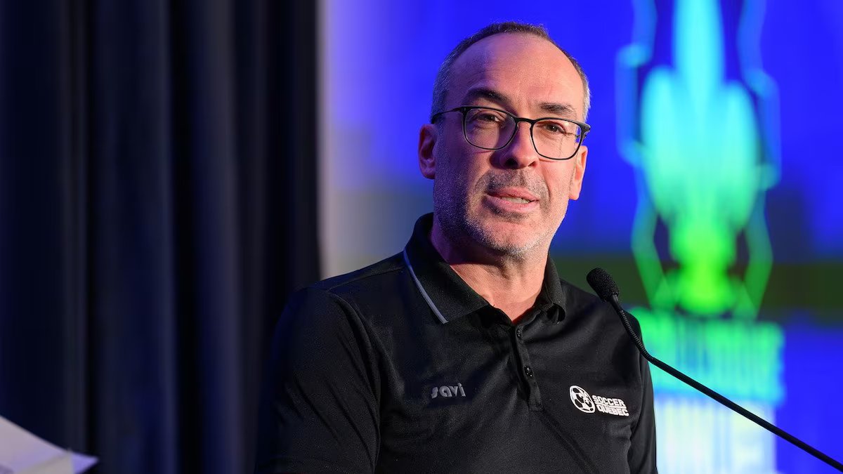 Futebol Quebec em última surtida de tumulto