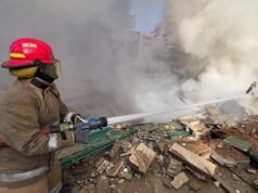 Prédio desaba no sul do Líbano após ataque israelense atingir instituição ligada ao Hezbollah