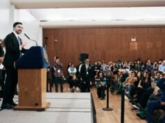 Mamdani pediu aos inquilinos que lhe contassem seus problemas. Centenas fizeram.