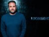 Lionsgate assina acordo inicial com o veterinário da comédia Adam Eget – SXSW