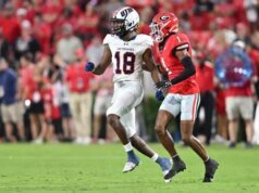 Toronto Argonauts contrata o destaque semi-profissional Ajay Smith