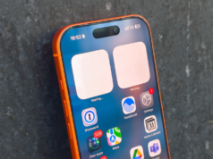 Seu iPhone pode ser hackeado apenas visitando um site se você ainda estiver executando o iOS 18