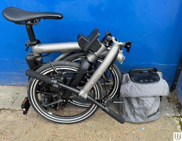 Brompton-Electric-T-Line-folded-with-battery-credit-Chris-Haslam.jpg