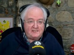 O apresentador do talkSPORT Danny Kelly revela diagnóstico de câncer ao vivo