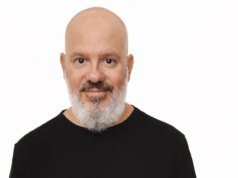 David Cross apresenta o nono especial de comédia ‘O fim do começo do fim’