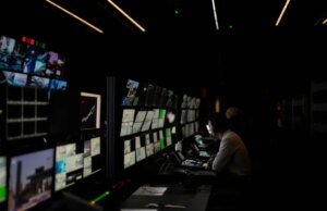 Como o Centro de Transmissão ao Vivo da Fórmula 1 captura a história da velocidade