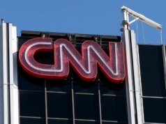 O CEO da Paramount, David Ellison, diz que a independência da CNN precisa ser mantida